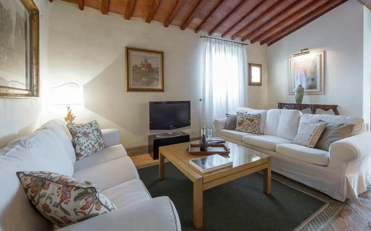Apartment Duomo Vigna Nuova By Halldis Florenz